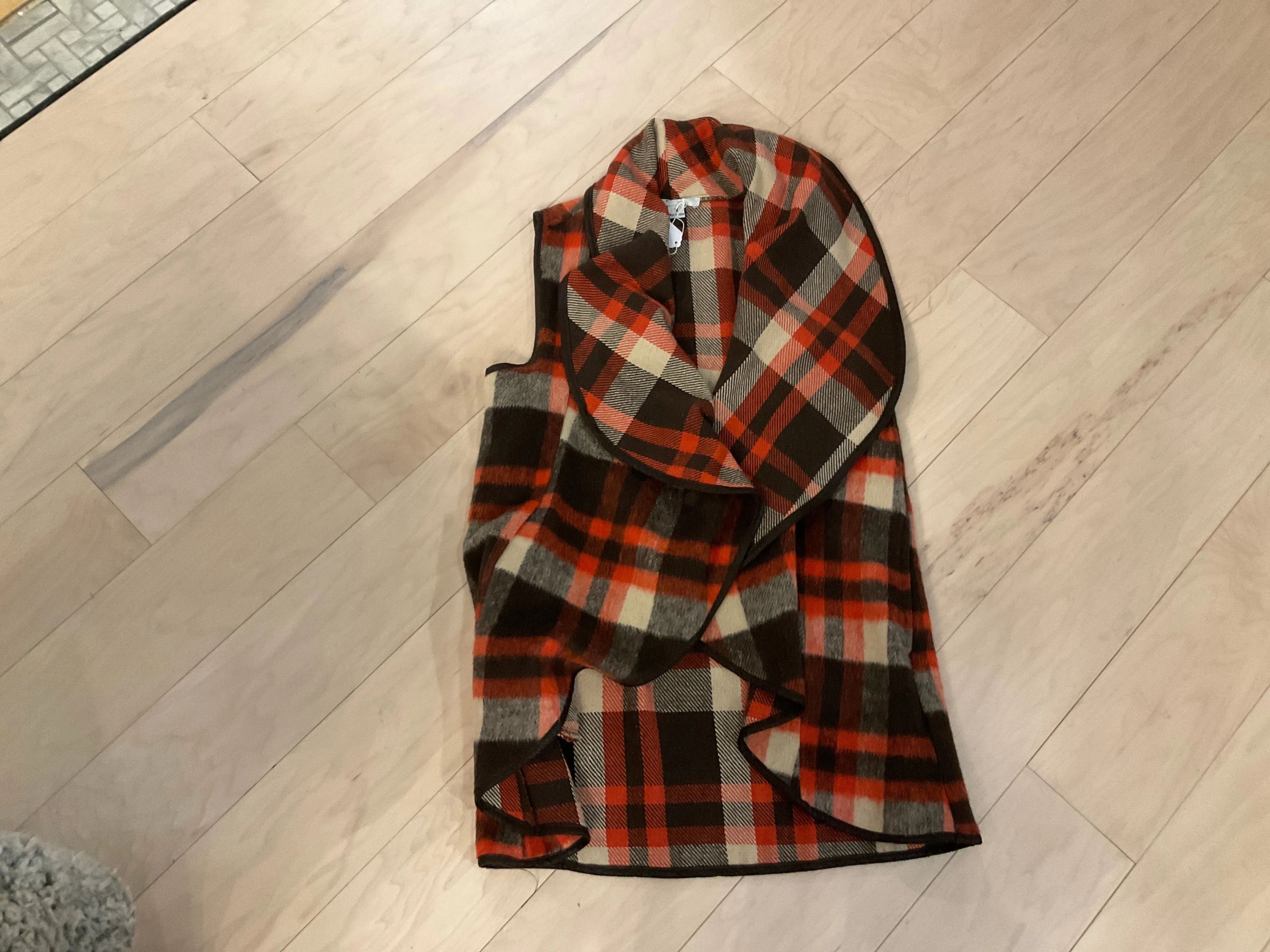 {{ClientCode}} orange plaid FAVLUX VEST, M