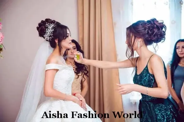 Glamorous detailed ball wedding dress