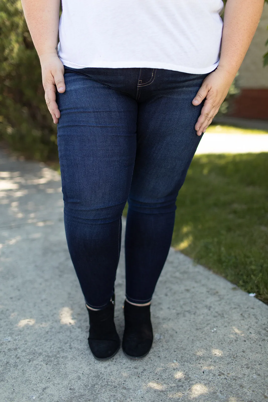 KanCan Dark Naomi Skinny Jeans (0-22)