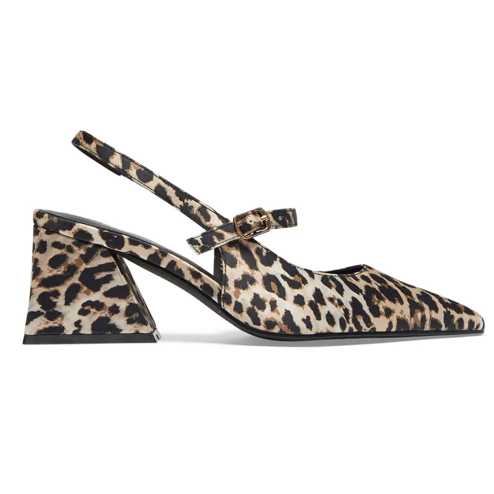Loyal Heel in Animal