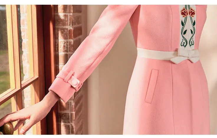 Magic Q's rose-embroidered paneled bow adjustable sleeve loop lamb wool coat
