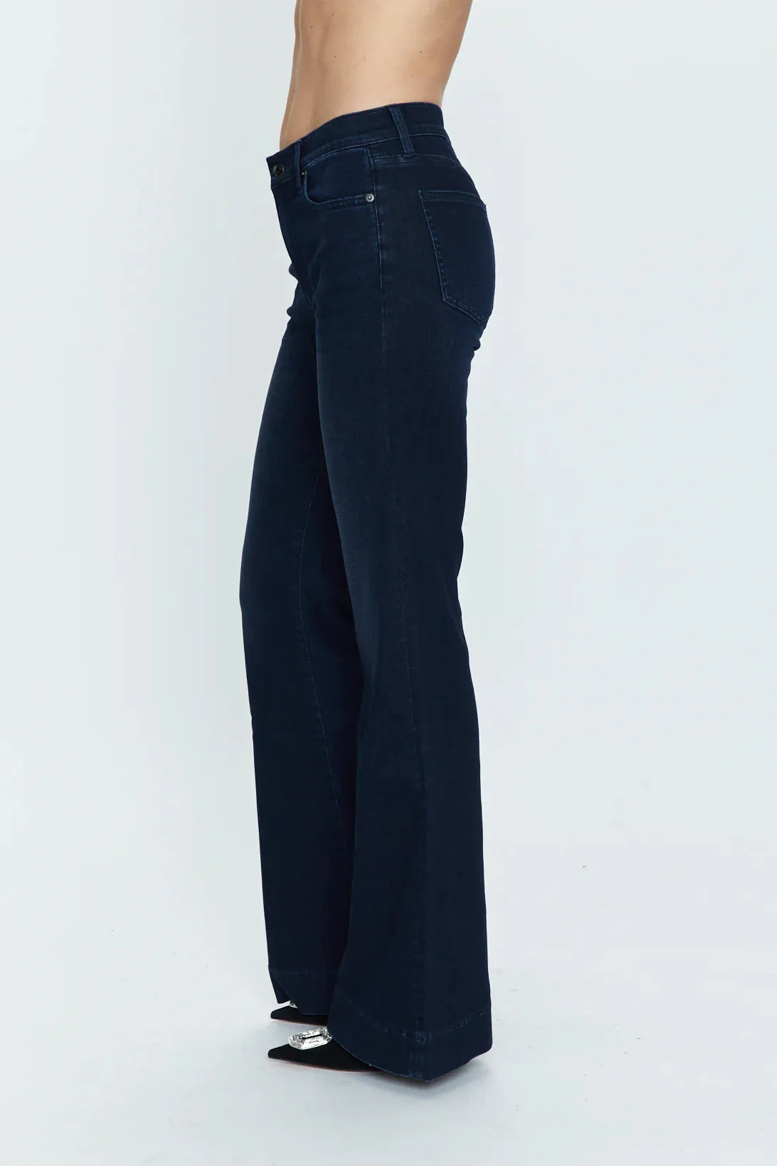 Pistola Kinsley Mid-Rise Ultra Flare Jean: 8MM