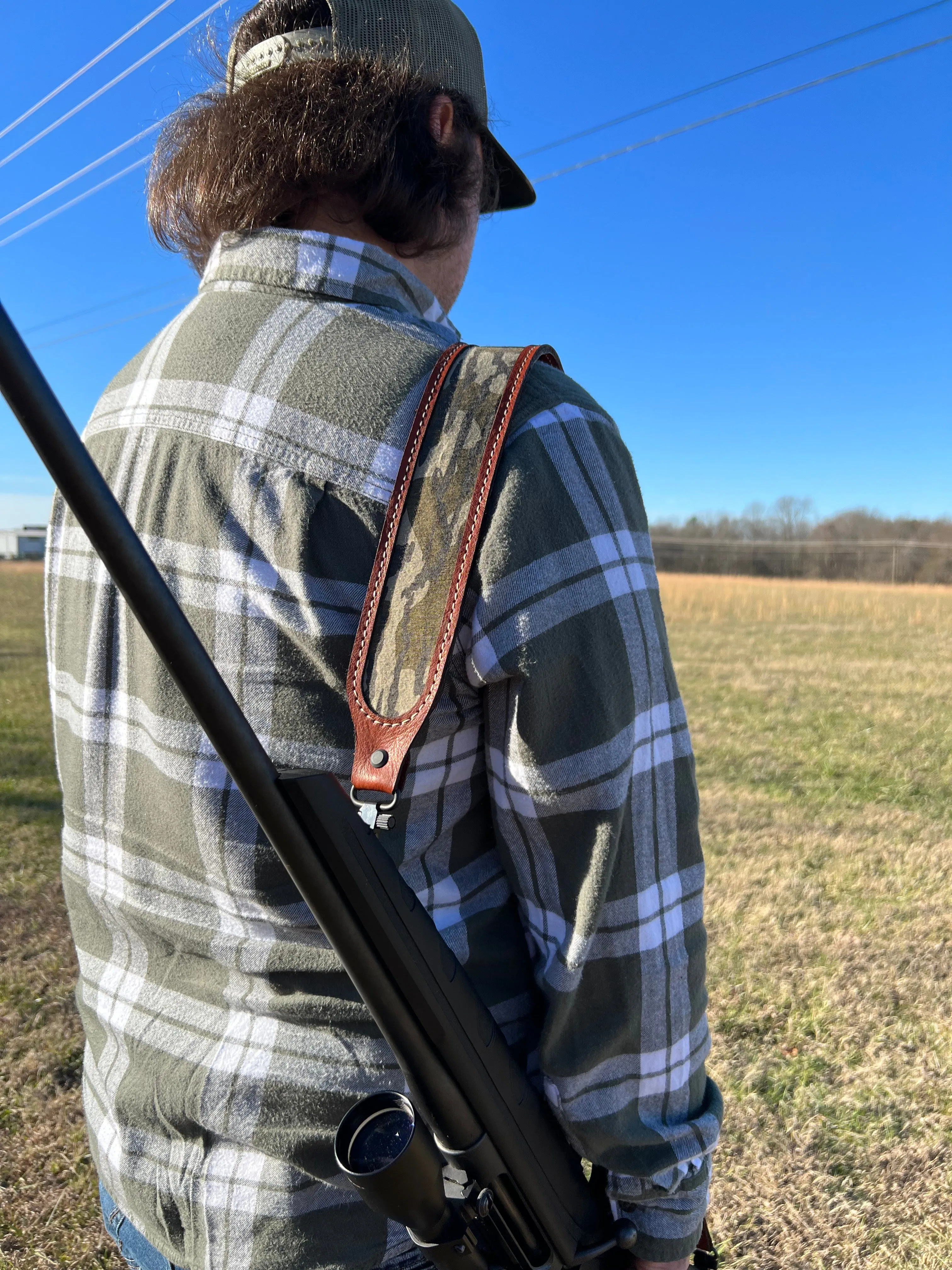 "Adjustable Leather" Gun Sling with Mossy Oak Bottomland Camo Inlay