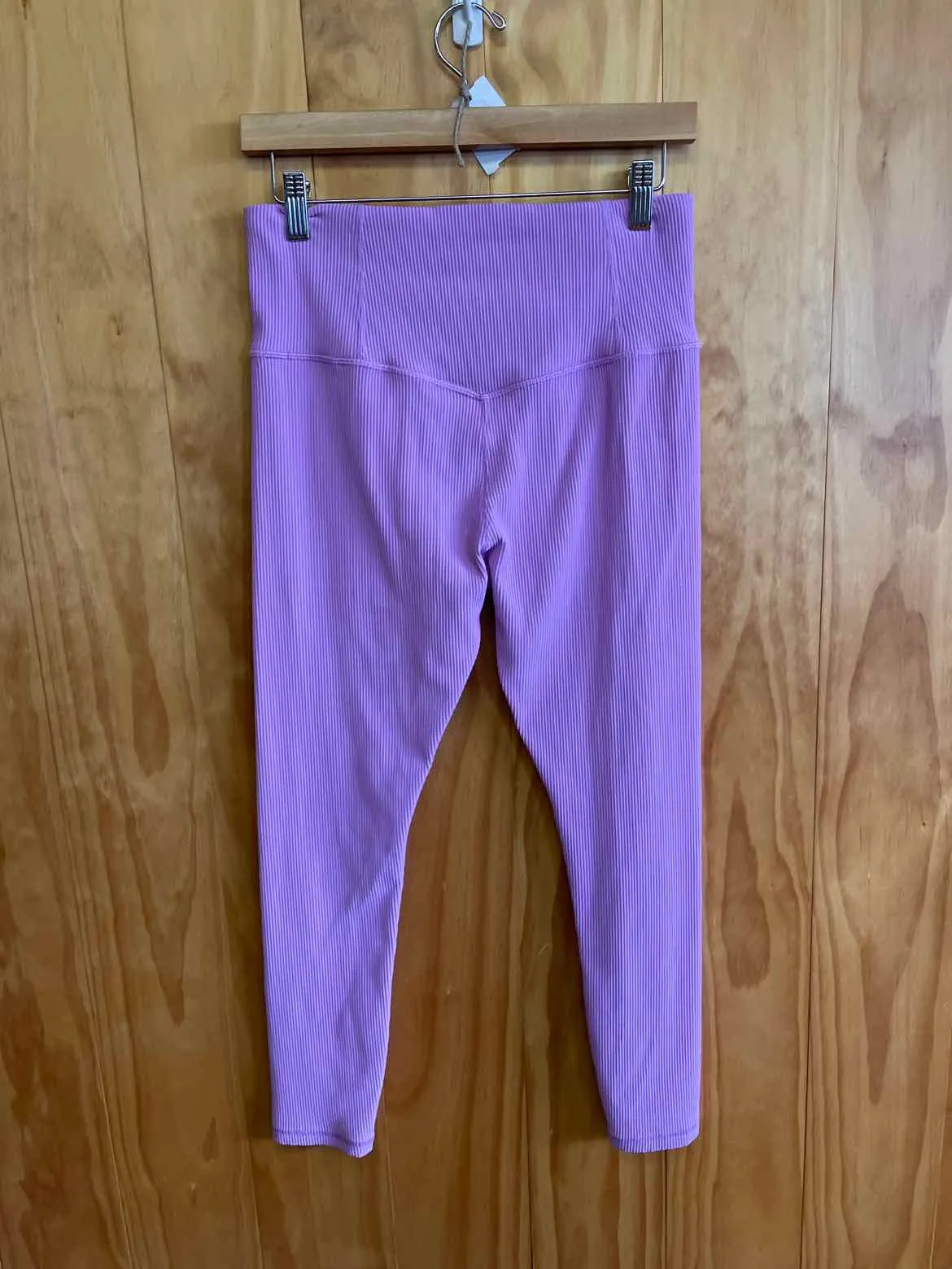 Size Large Athleta Lavender Women's Leggings