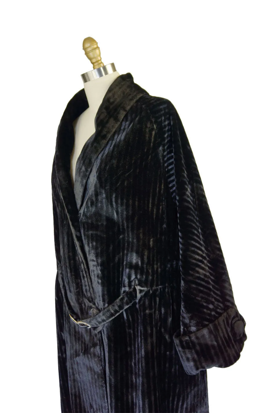 Teens/Early 1920s Velvet Flapper Coat