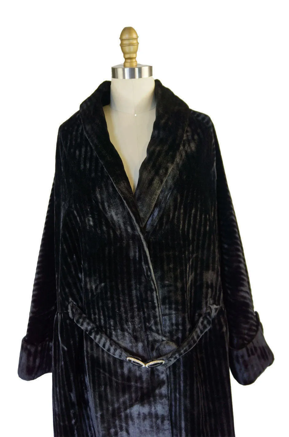 Teens/Early 1920s Velvet Flapper Coat
