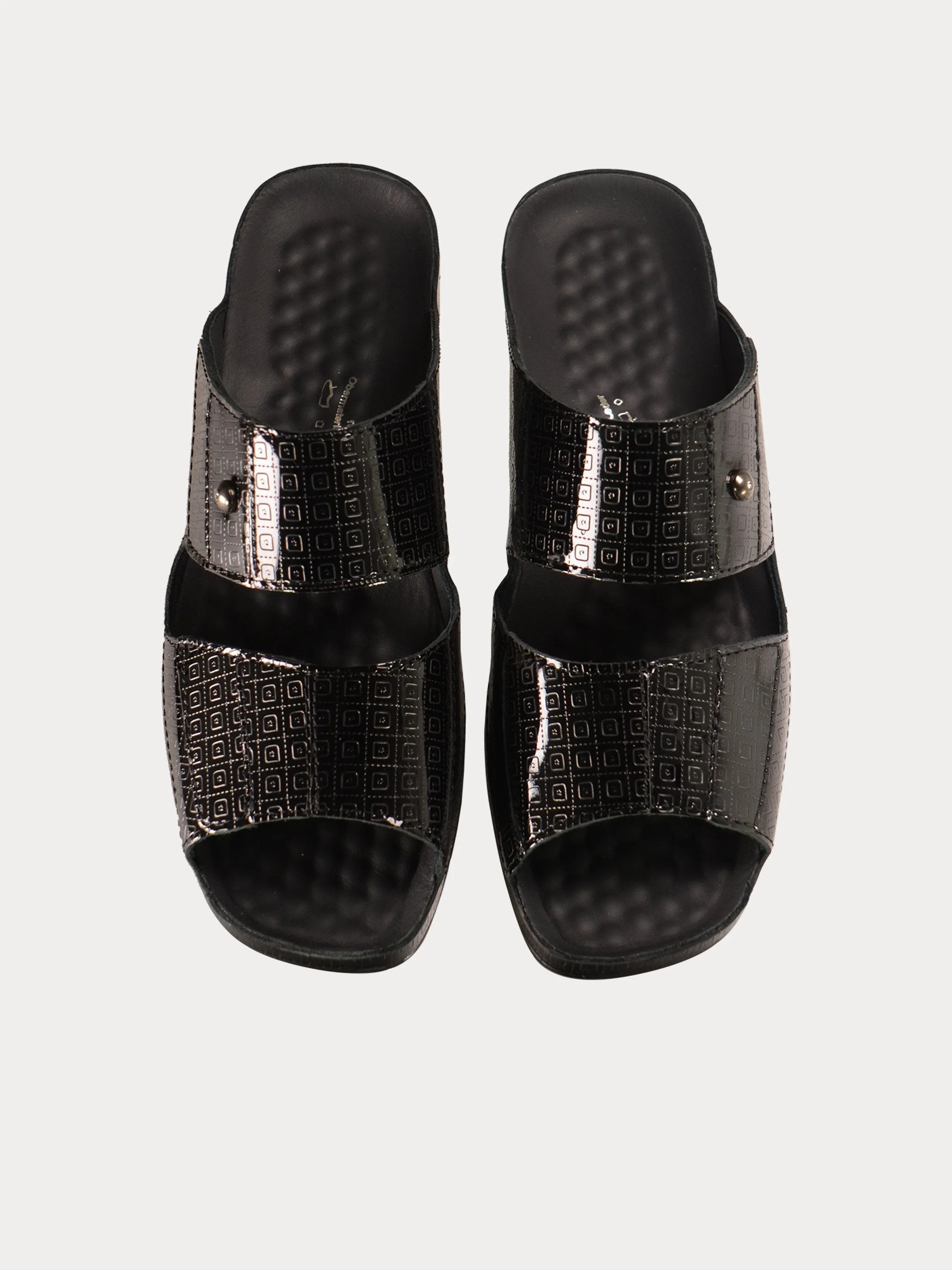 Vital Women's Grid Pattern Leather Sandals