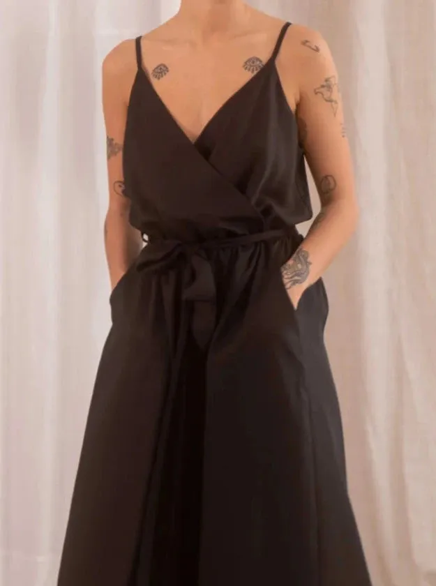 WRAP JUMPSUIT | BLACK